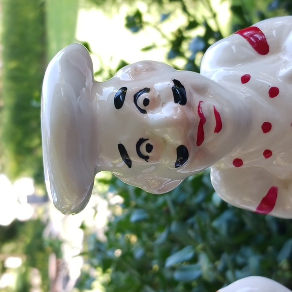 VINTAGE Large Chefs Salt & Pepper Shakers - Picture 2 of 9